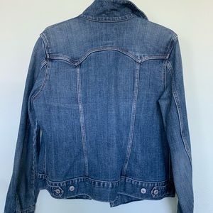 Women’s vintage GAP jean jacket L